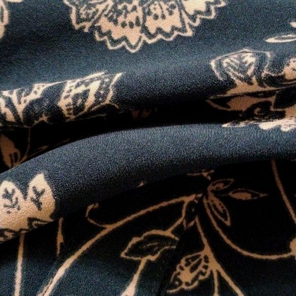 Denim and Company Bundle of Two Blouses - Picture 11 of 12